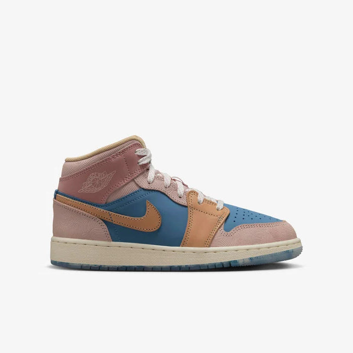 Air Jordan 1 Mid Sneaker School