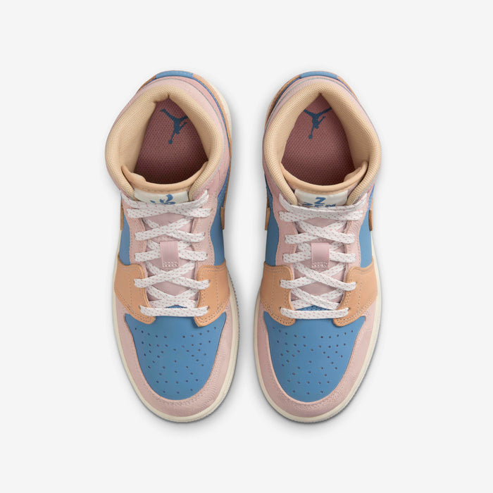 Air Jordan 1 Mid Sneaker School