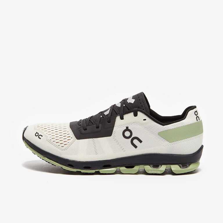 On Cloud White/Black Cloudflash Running Shoes