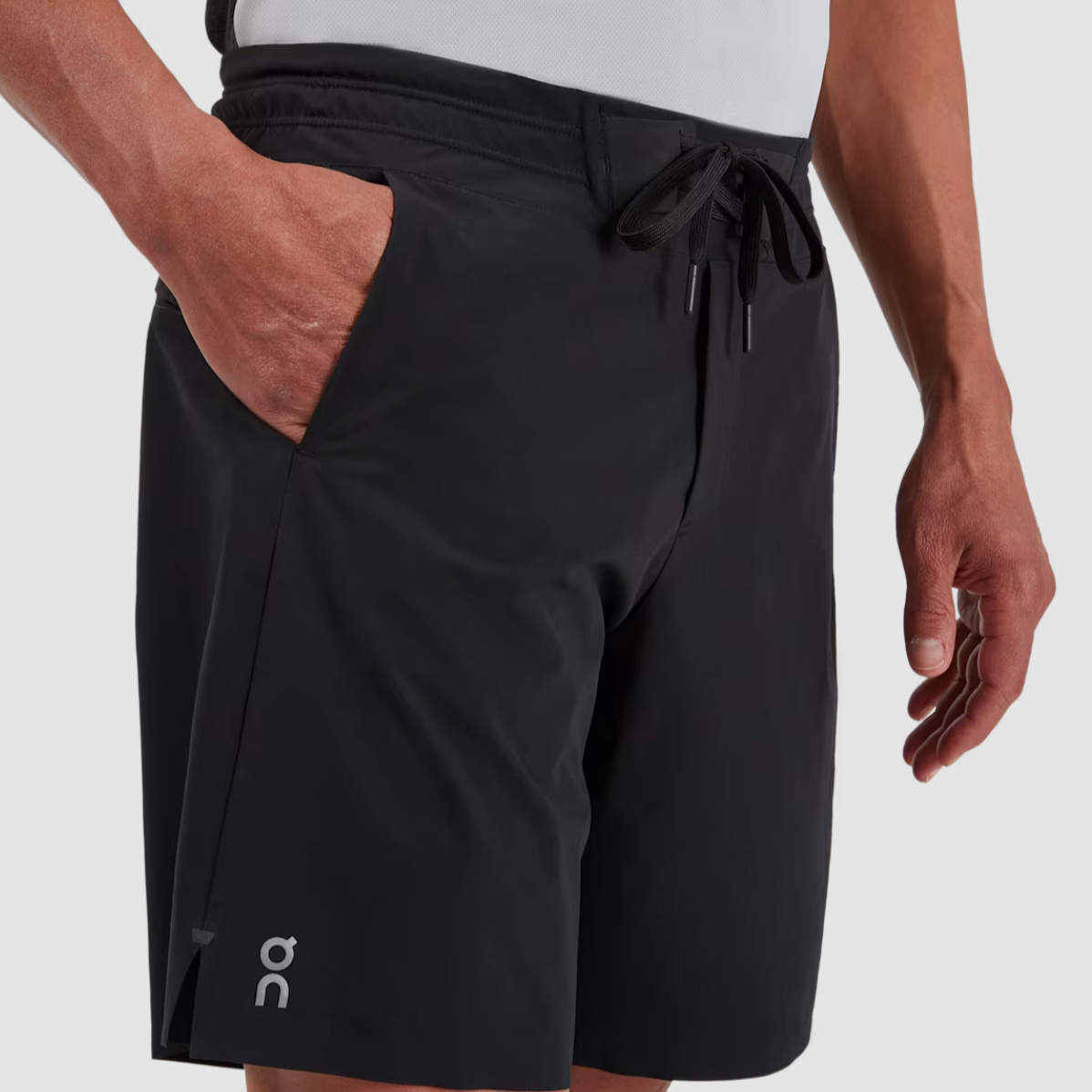 On Running Hybrid Shorts