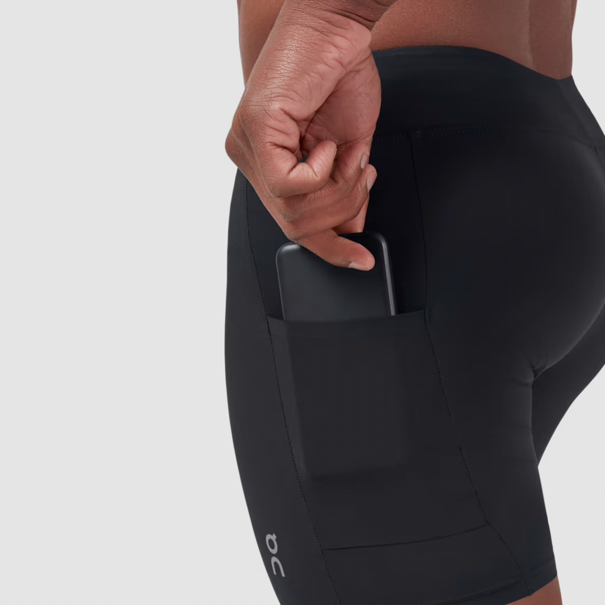 On Running Hybrid Shorts