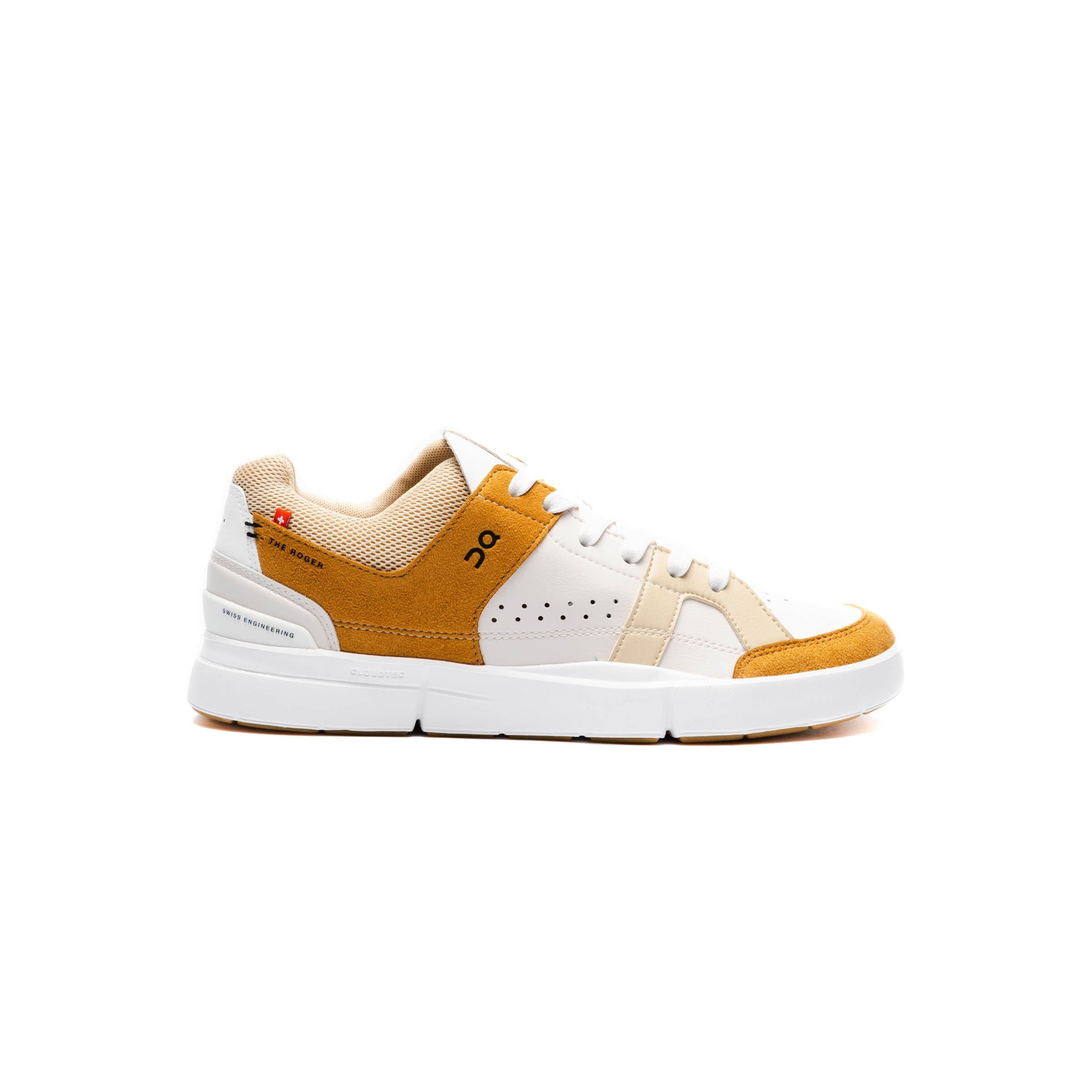 On Running The Roger Clubhouse Almond/Sand Sneakers