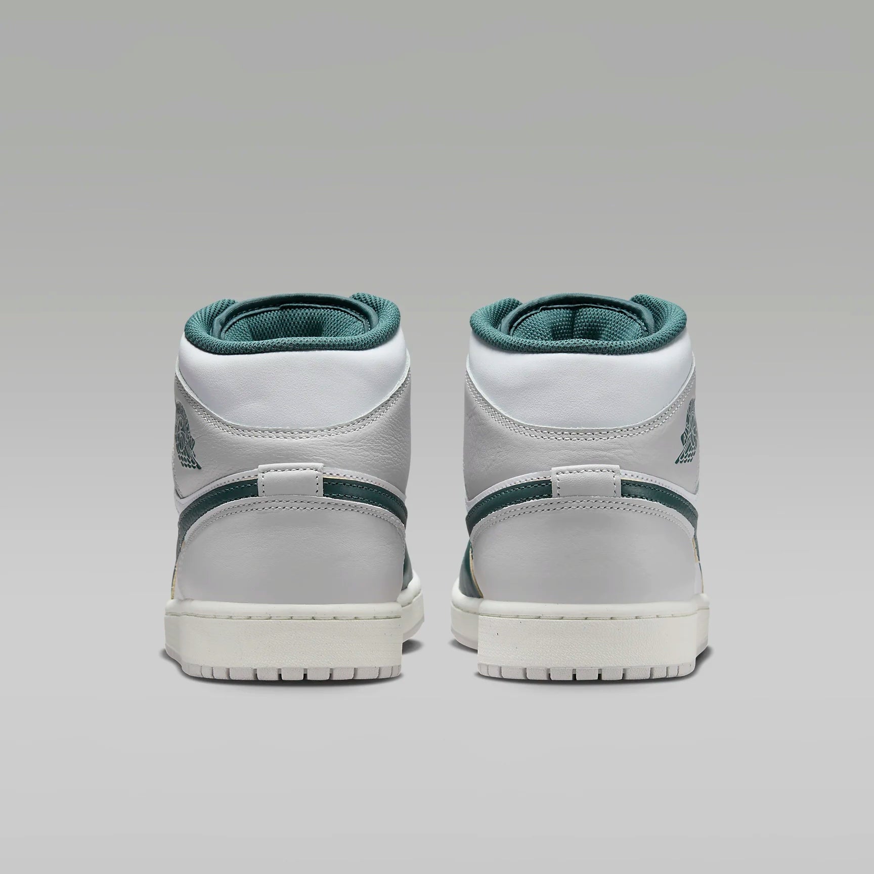Air Jordan 1 Mid SE