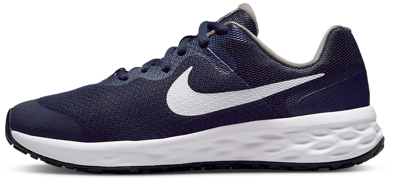 Nike Revolution 6 NN