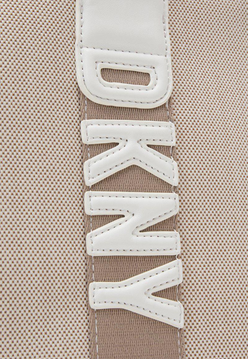 DKNY WHITE TOTE BAG