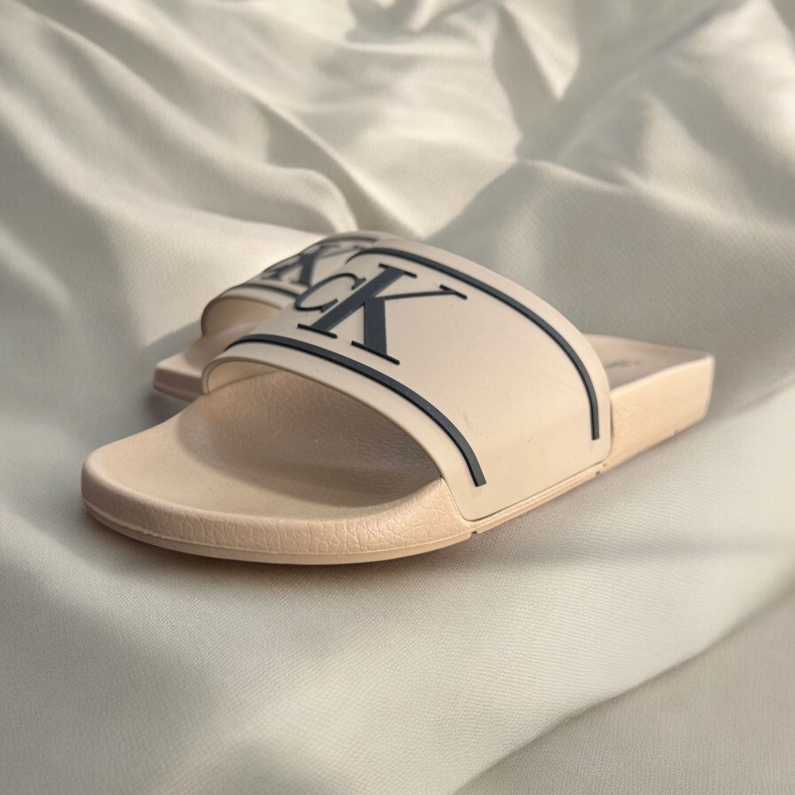 Calvin Klein Monogram Slide